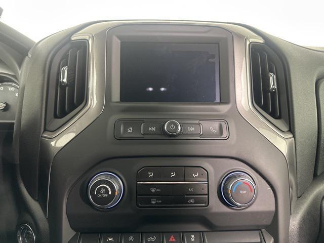 new 2025 Chevrolet Silverado 1500 car, priced at $44,640