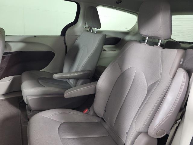 used 2021 Chrysler Pacifica Hybrid car, priced at $23,247