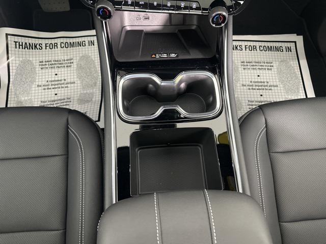 new 2025 Chevrolet Traverse car, priced at $48,195