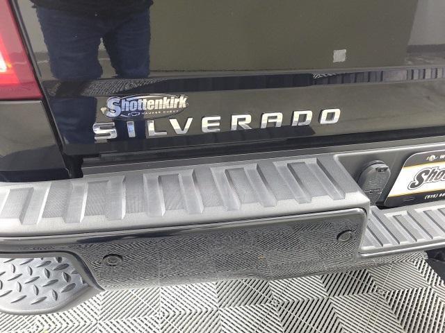 used 2018 Chevrolet Silverado 1500 car, priced at $31,014