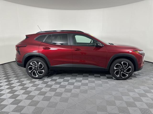 new 2025 Chevrolet Trax car, priced at $26,989