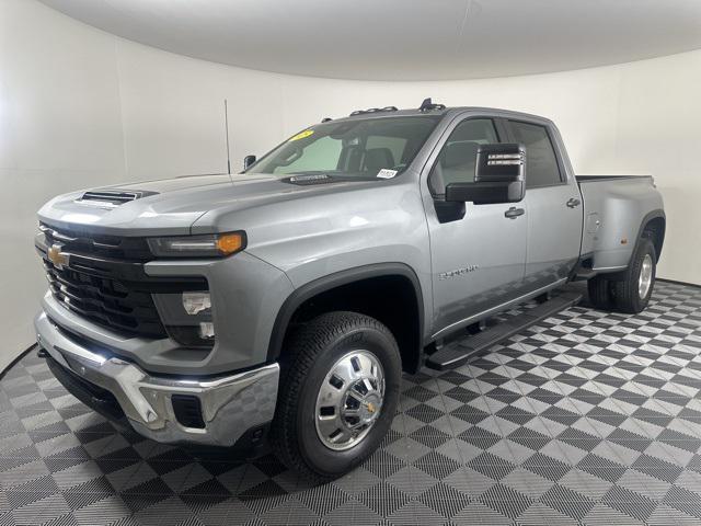 new 2025 Chevrolet Silverado 3500 car, priced at $69,299
