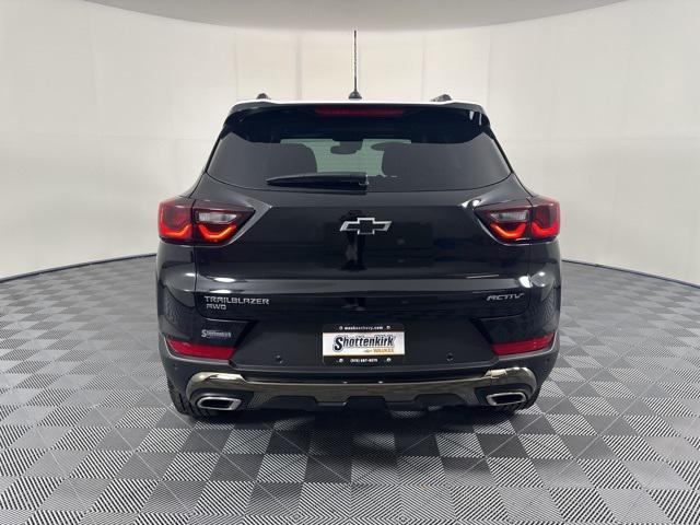 new 2025 Chevrolet TrailBlazer car, priced at $33,180