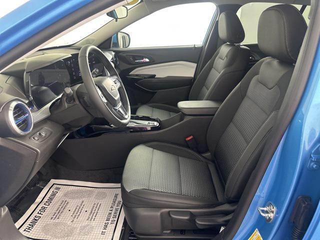 new 2025 Chevrolet Trax car, priced at $26,179