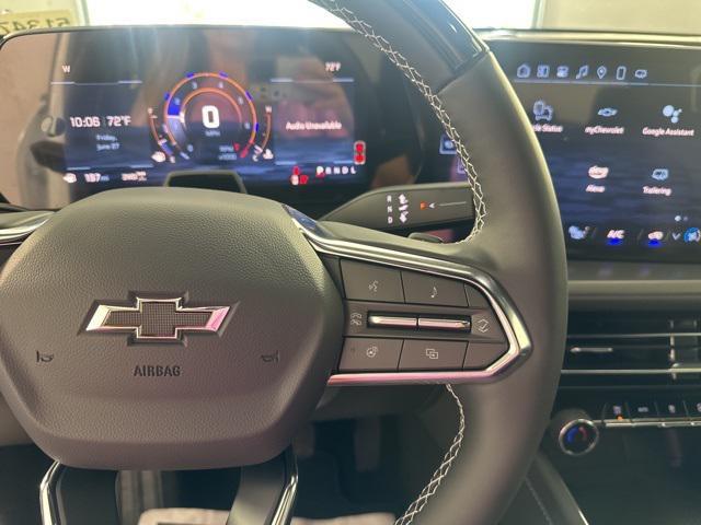 new 2025 Chevrolet Traverse car, priced at $51,915