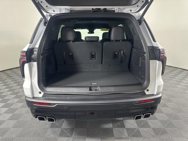 new 2025 Chevrolet Traverse car, priced at $51,915