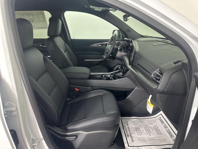 new 2025 Chevrolet Traverse car, priced at $51,915