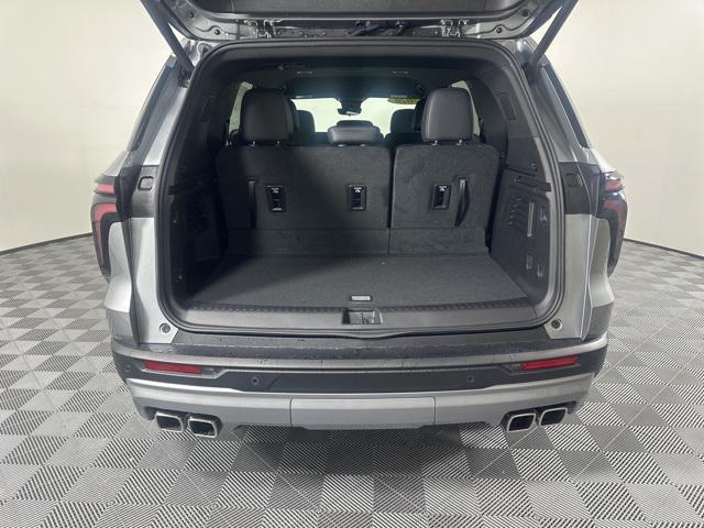 new 2026 Chevrolet Traverse car, priced at $50,855
