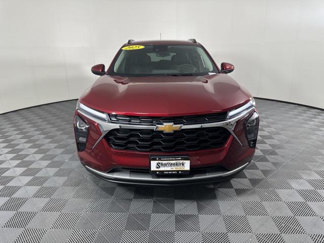 new 2025 Chevrolet Trax car, priced at $25,485