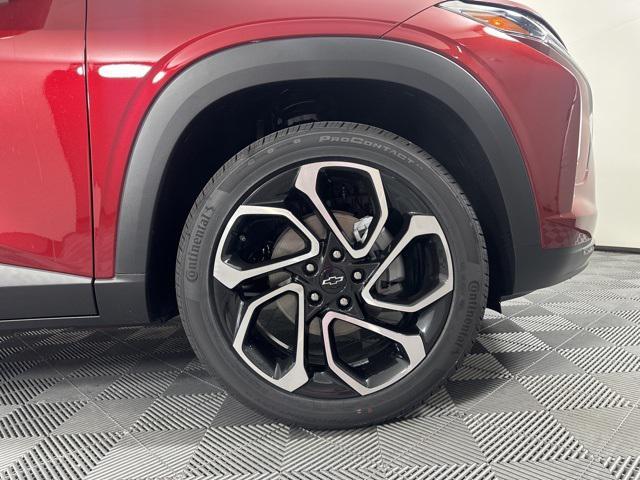 new 2025 Chevrolet Trax car, priced at $27,884