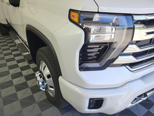 new 2025 Chevrolet Silverado 3500 car, priced at $92,095