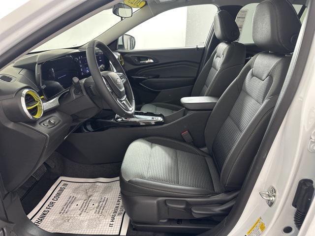 new 2025 Chevrolet Trax car, priced at $26,380