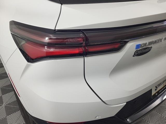 new 2025 Chevrolet Equinox EV car, priced at $45,890