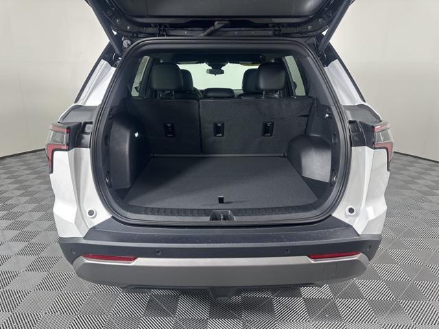 new 2026 Chevrolet Equinox car, priced at $35,040