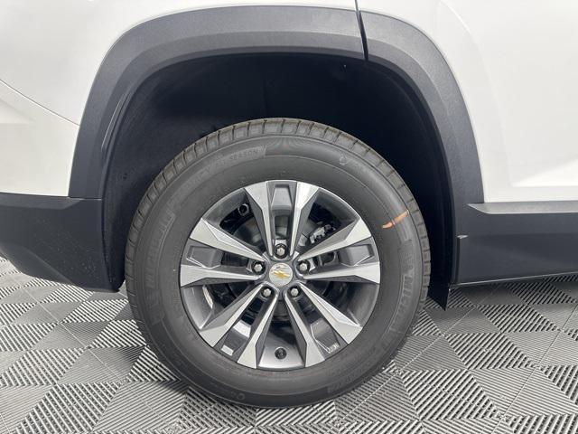 new 2026 Chevrolet Equinox car, priced at $35,040