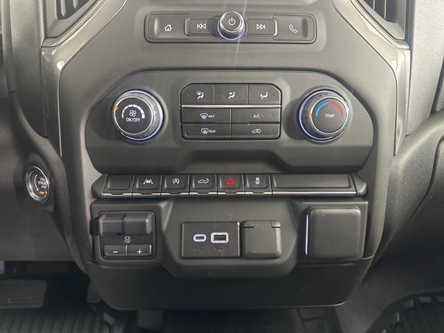 new 2025 Chevrolet Silverado 1500 car, priced at $45,195