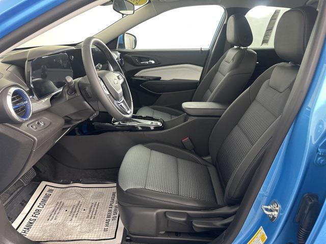 new 2025 Chevrolet Trax car, priced at $25,880