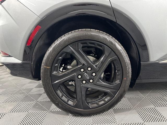 new 2025 Chevrolet Equinox EV car, priced at $39,890