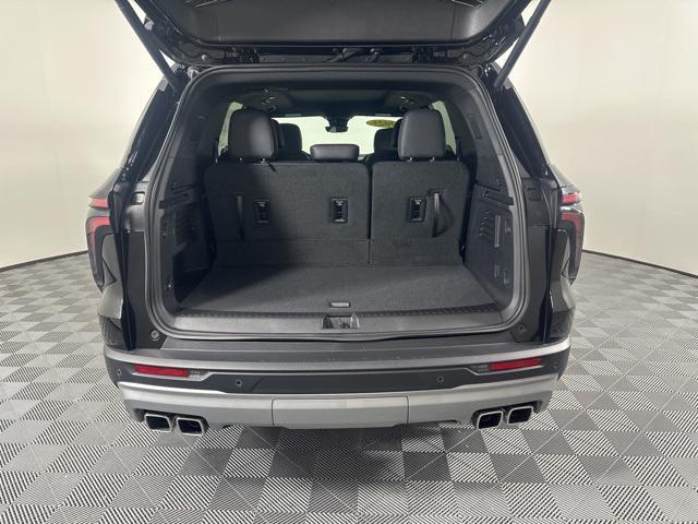 new 2025 Chevrolet Traverse car, priced at $55,705
