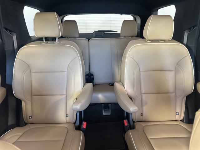 used 2023 Chevrolet Traverse car, priced at $36,888