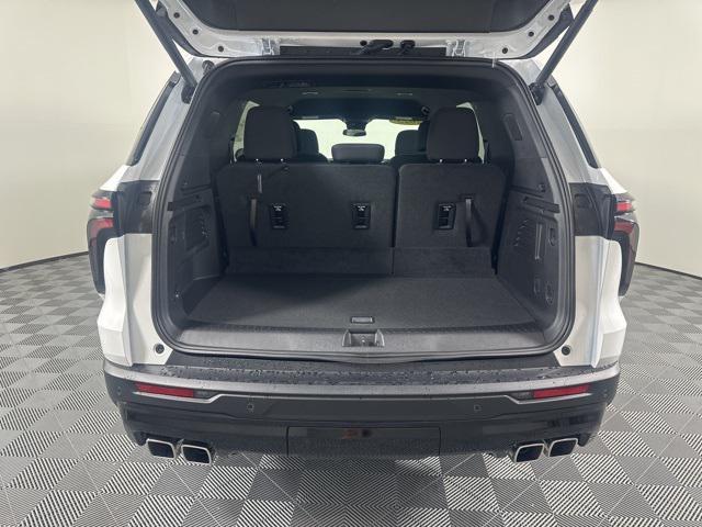 new 2025 Chevrolet Traverse car, priced at $50,915