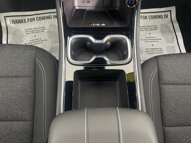 new 2025 Chevrolet Traverse car, priced at $50,915