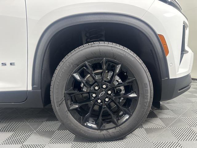 new 2025 Chevrolet Traverse car, priced at $50,915