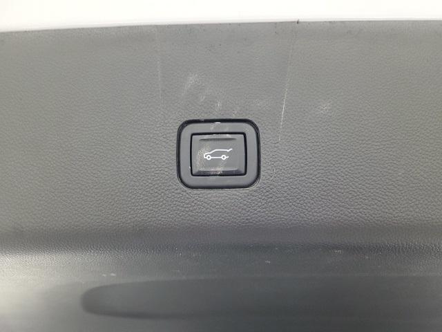 used 2023 Chevrolet Traverse car, priced at $43,065