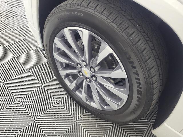 used 2023 Chevrolet Traverse car, priced at $43,065