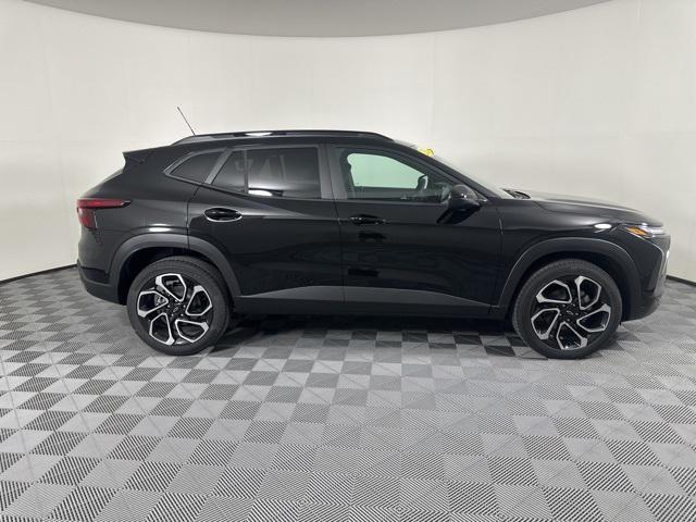 new 2025 Chevrolet Trax car, priced at $26,989