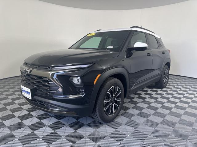 new 2025 Chevrolet TrailBlazer car, priced at $33,075