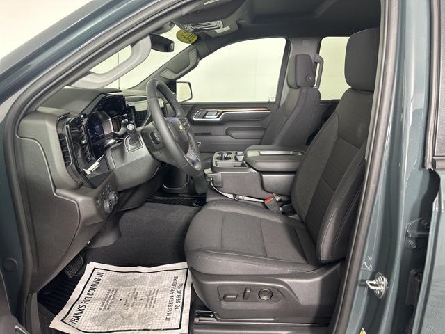 new 2025 Chevrolet Silverado 1500 car, priced at $53,040