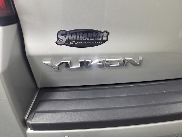 used 2016 GMC Yukon car, priced at $23,380