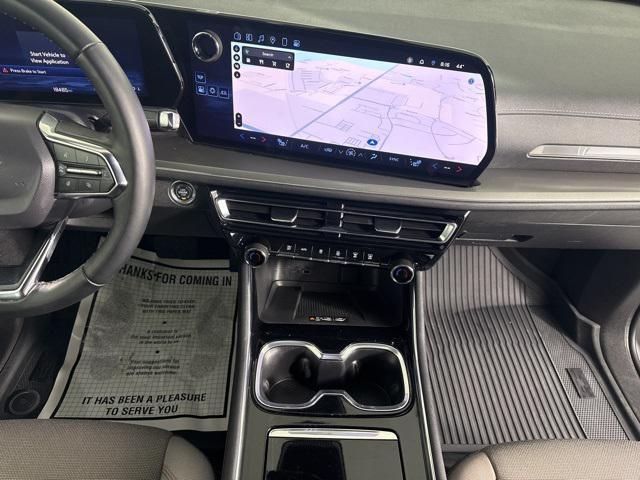 used 2024 Chevrolet Traverse car, priced at $38,352