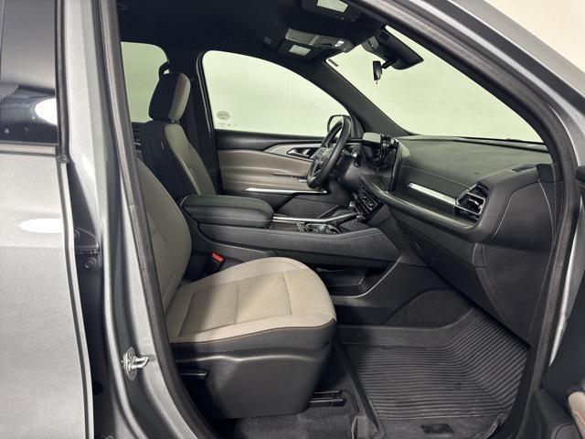 used 2024 Chevrolet Traverse car, priced at $38,352