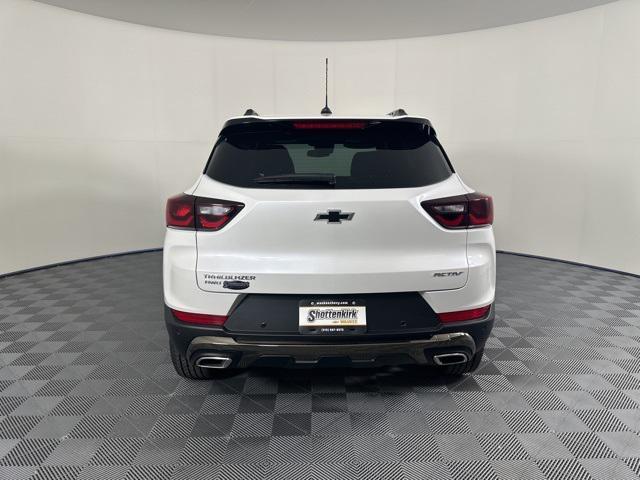 new 2025 Chevrolet TrailBlazer car, priced at $33,825