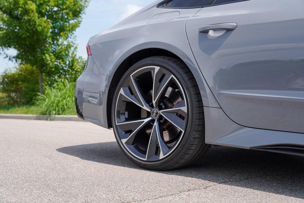 used 2022 Audi RS 7 car, priced at $84,500