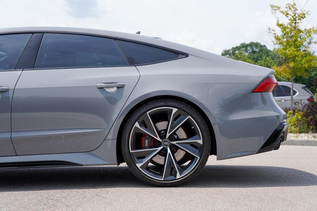 used 2022 Audi RS 7 car, priced at $84,500