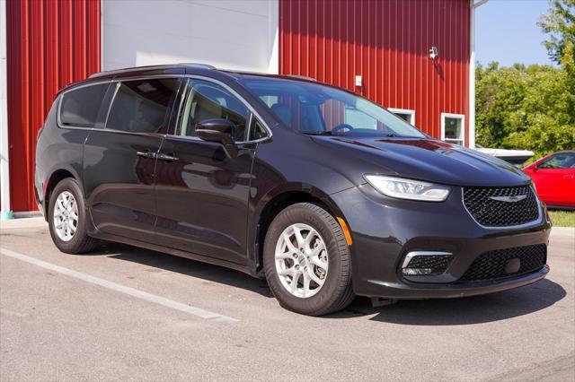 used 2021 Chrysler Pacifica car, priced at $17,390