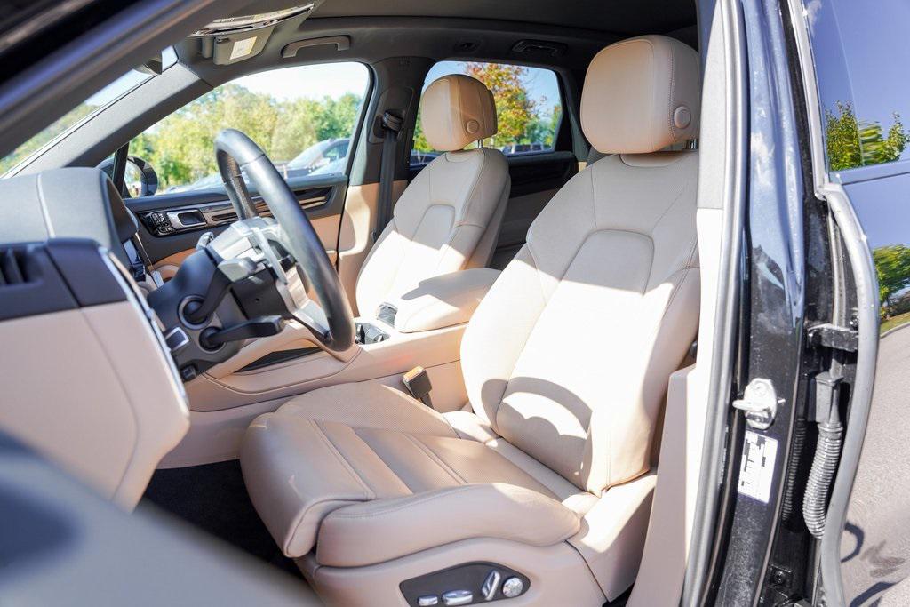 used 2021 Porsche Cayenne car, priced at $43,999