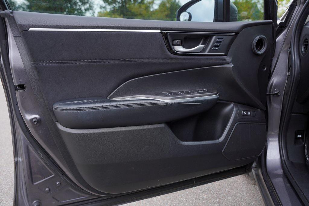 used 2018 Honda Clarity Plug-In Hybrid car, priced at $15,695