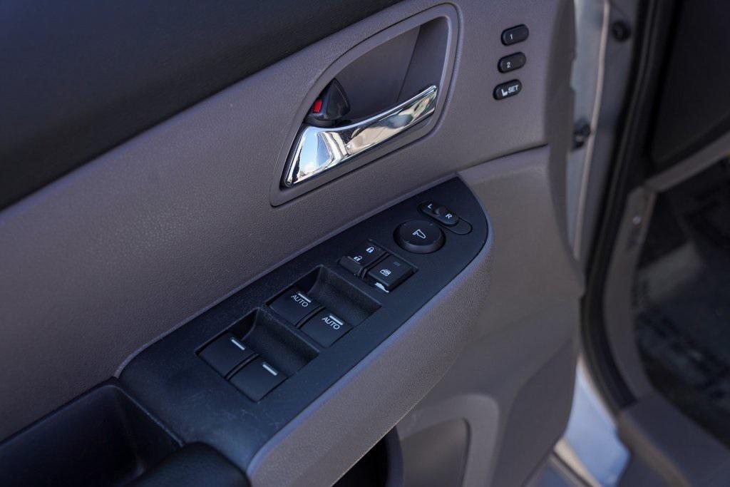 used 2016 Honda Odyssey car, priced at $15,999