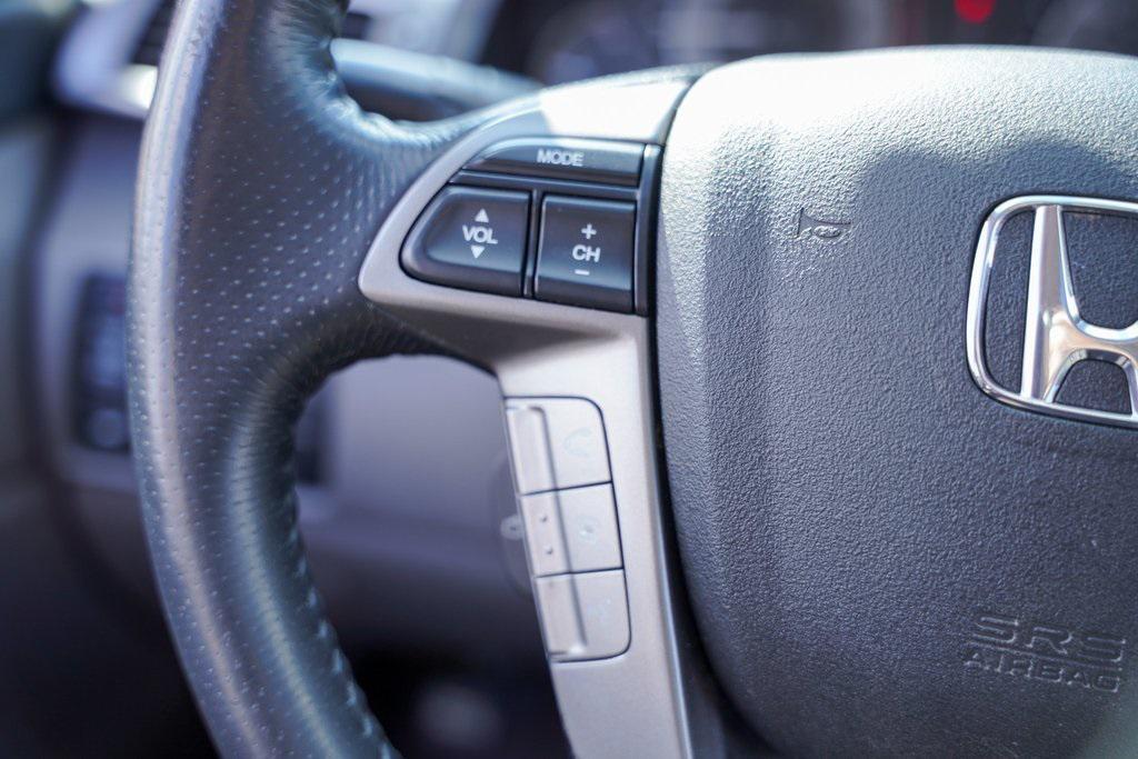 used 2016 Honda Odyssey car, priced at $15,999