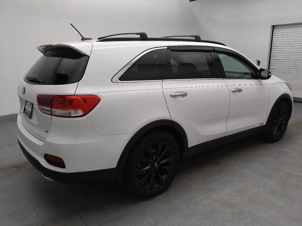 used 2019 Kia Sorento car, priced at $18,395