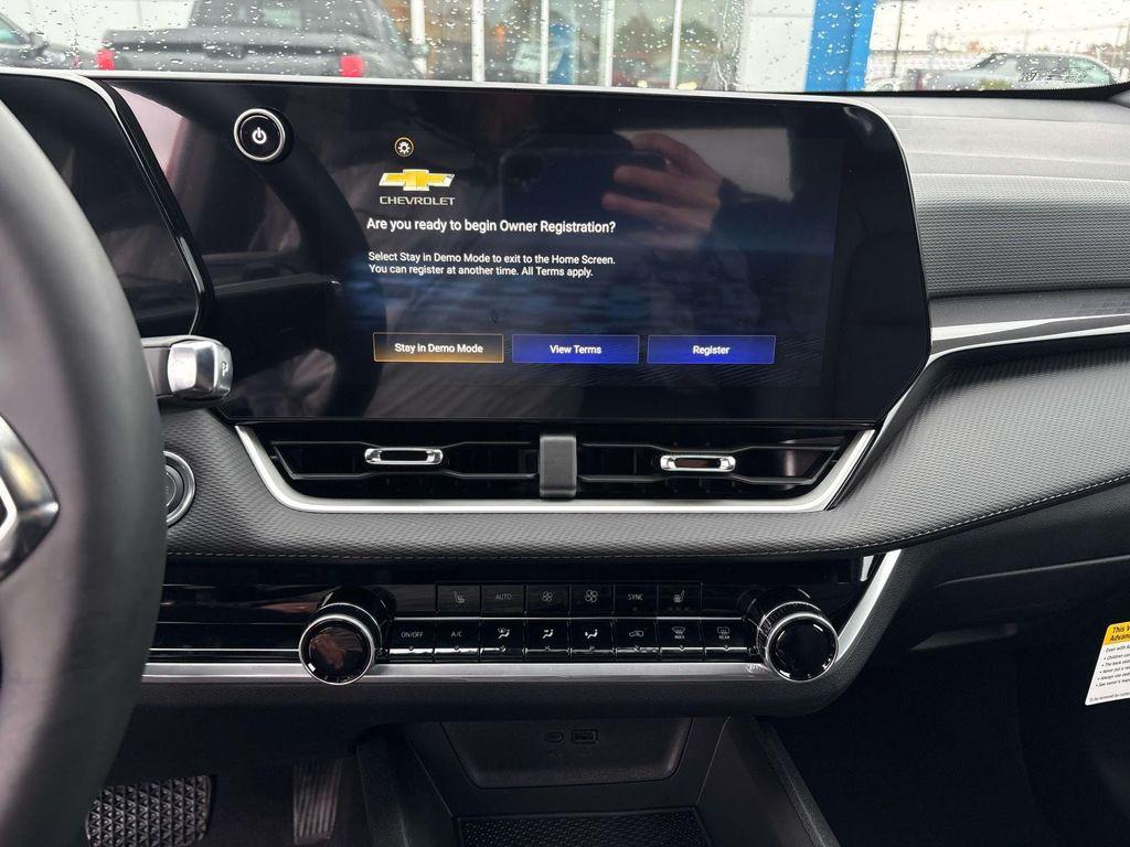 new 2026 Chevrolet Equinox car, priced at $32,772