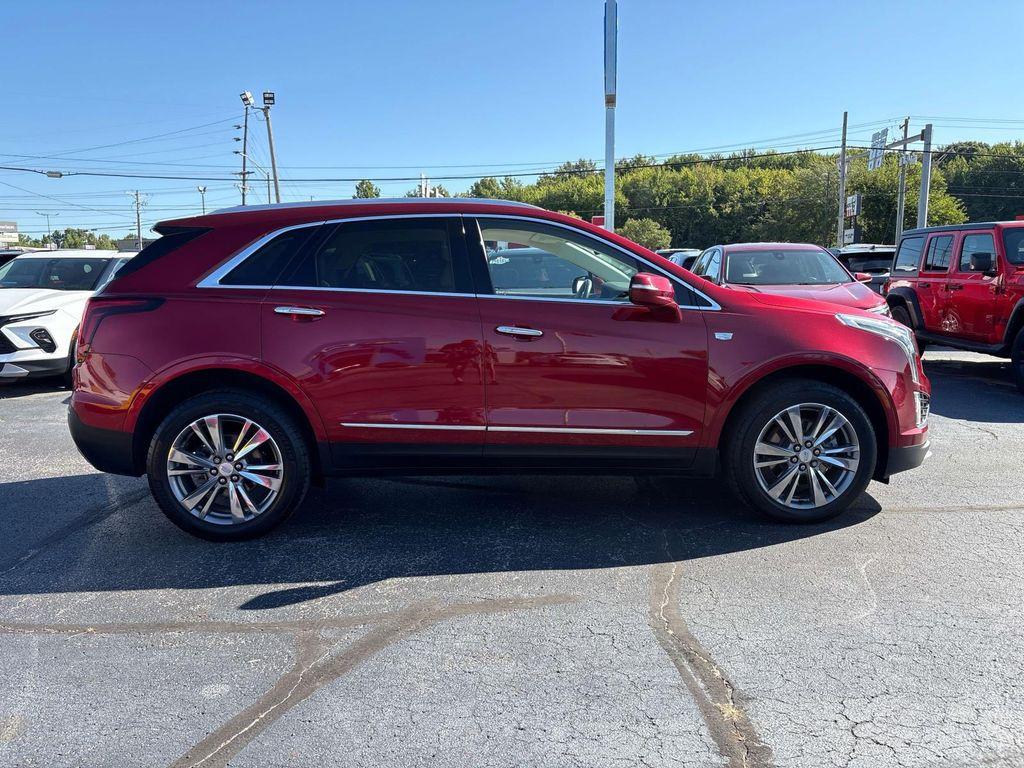 used 2022 Cadillac XT5 car, priced at $36,995