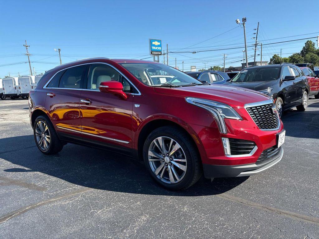 used 2022 Cadillac XT5 car, priced at $36,995