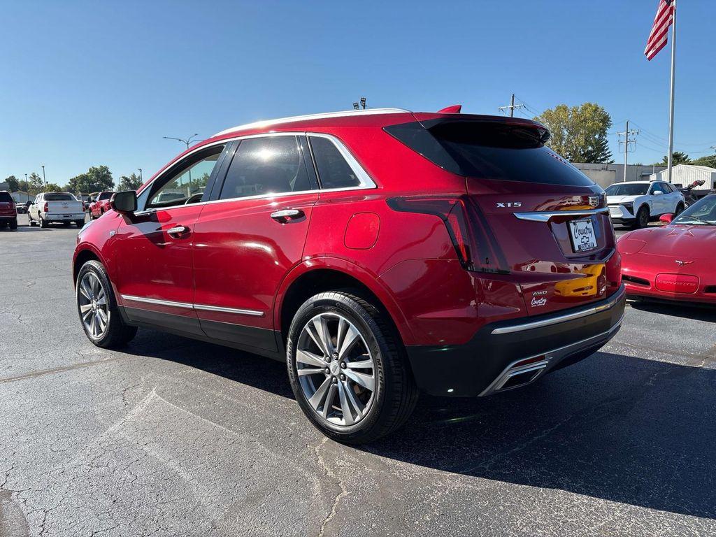 used 2022 Cadillac XT5 car, priced at $36,995
