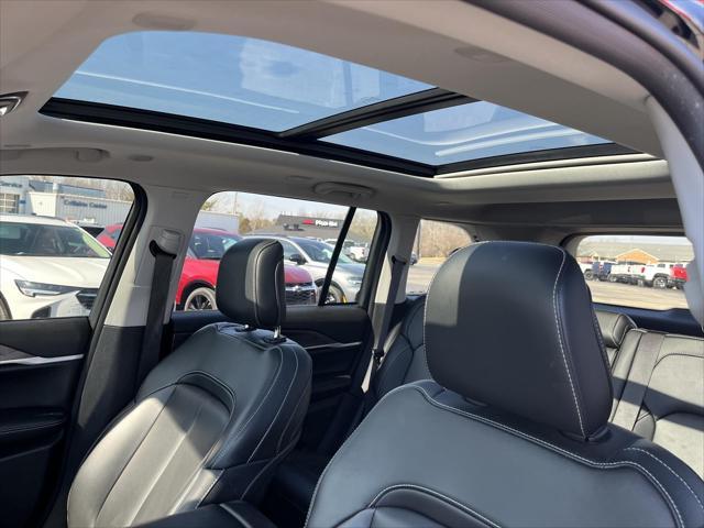 used 2023 Jeep Grand Cherokee car, priced at $39,995