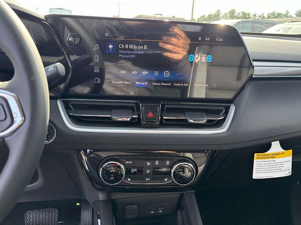 new 2026 Chevrolet TrailBlazer car, priced at $30,300